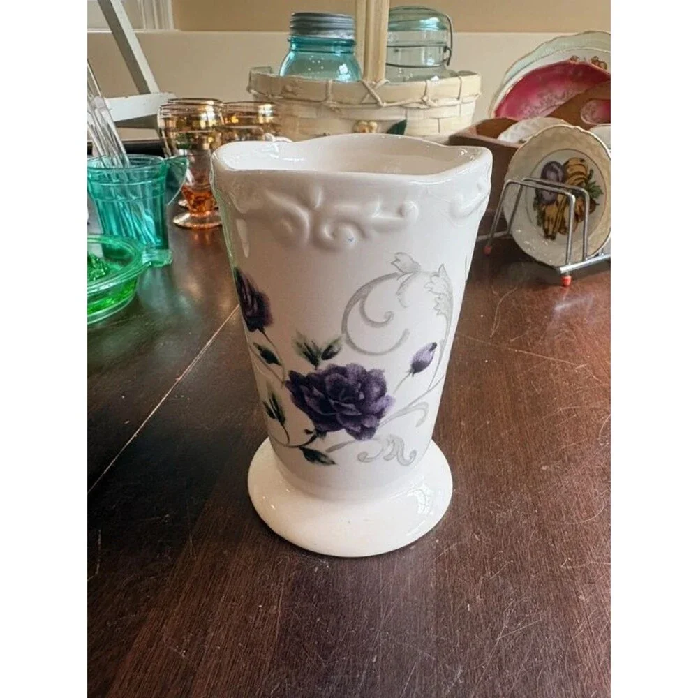 Vintage Toothbrush Holder or vase